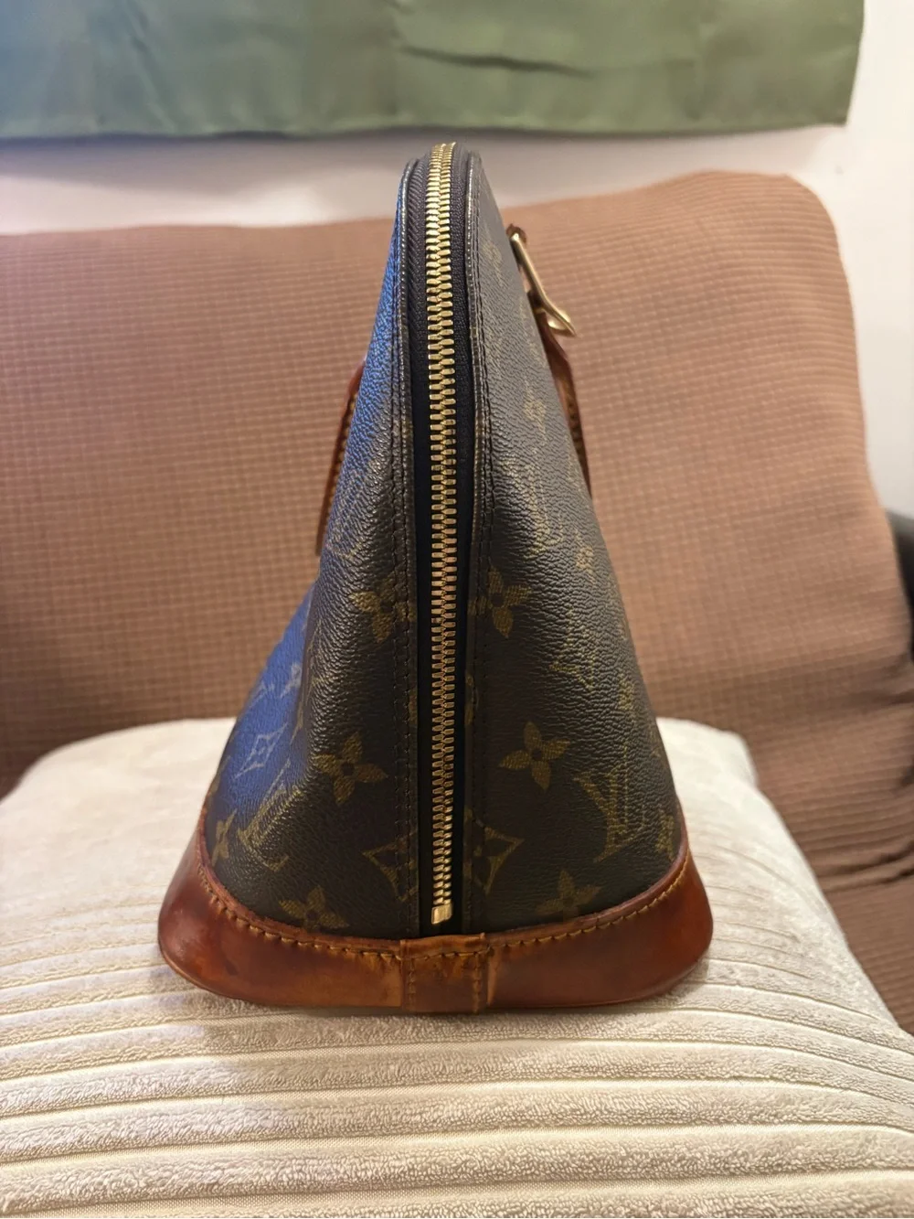 Vintage (2000) Louis Vuitton Monogram Alma  Satchel PM